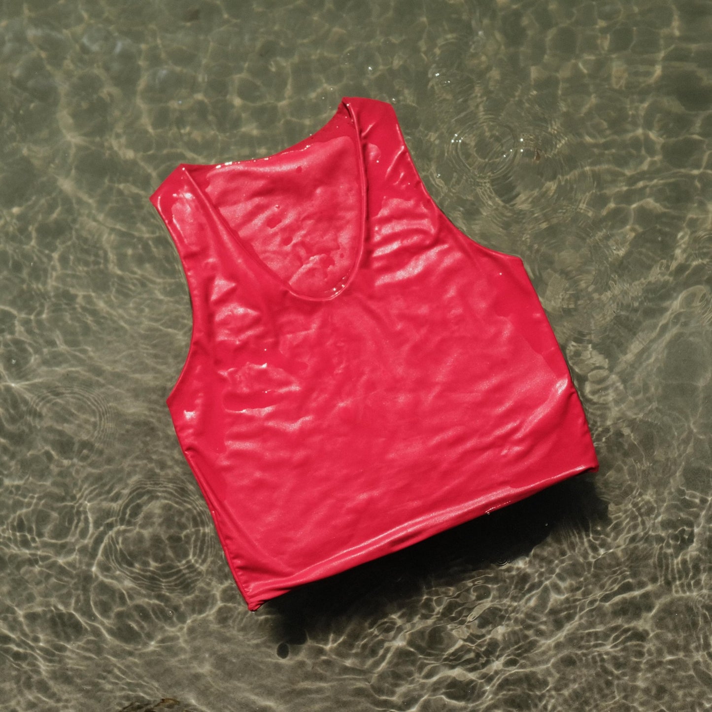 Lola swim top in Siren colour in water